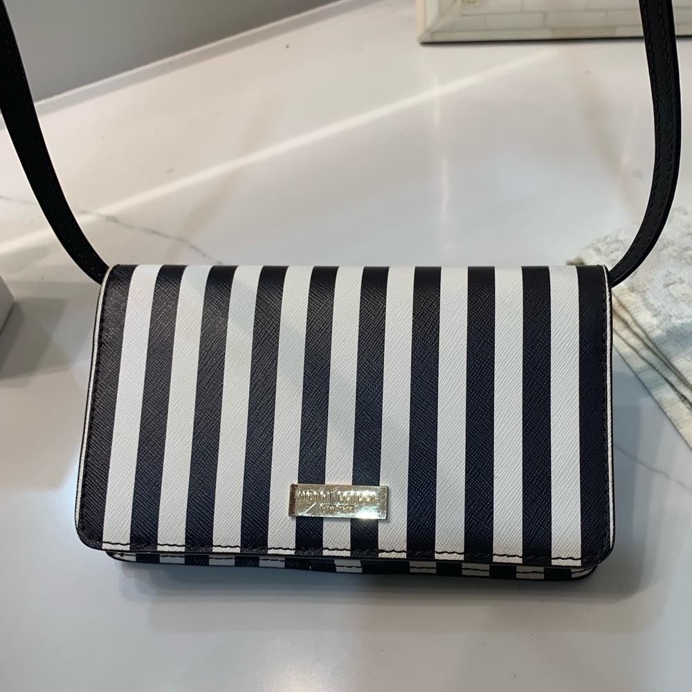 HENRI BENDEL shoulder purse wallet